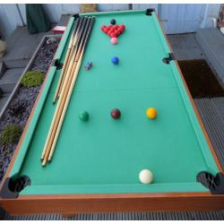 Snooker/Pool/Table Tennis and Air Hockey Table and Accessories