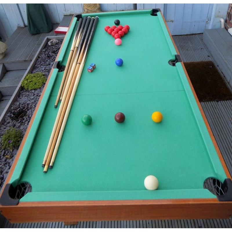 Snooker/Pool/Table Tennis and Air Hockey Table and Accessories