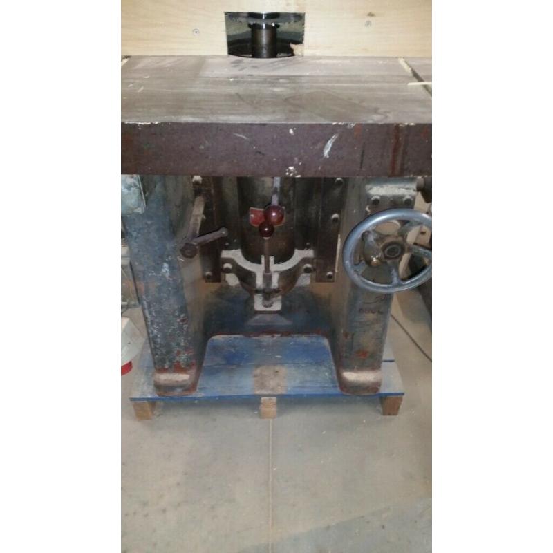 Wadkin spindle moulder