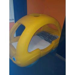 Little tikes snooze and cruise toddler bed. Excellent condition bed