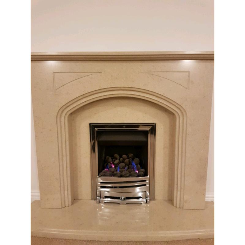 Gas fire + surround