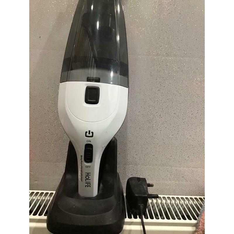 Car vacuum