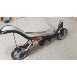 SPACE SCOOTER BLACK