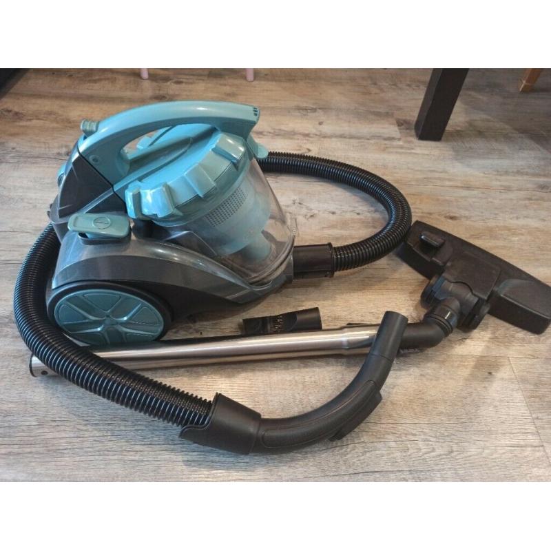 Vacuum cleaner - practically unused