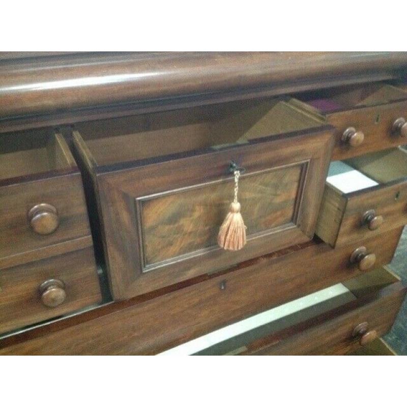 STUNNING ANTIQUE MAHOGANY CHEST OF DRAWERS