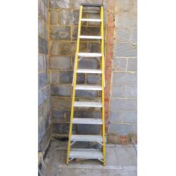 Fibreglass Step Ladder