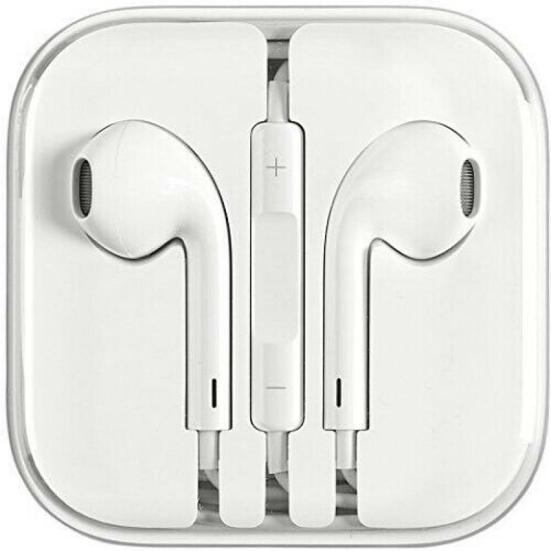 Apple EarPods with 3.5mm Headphone Plug