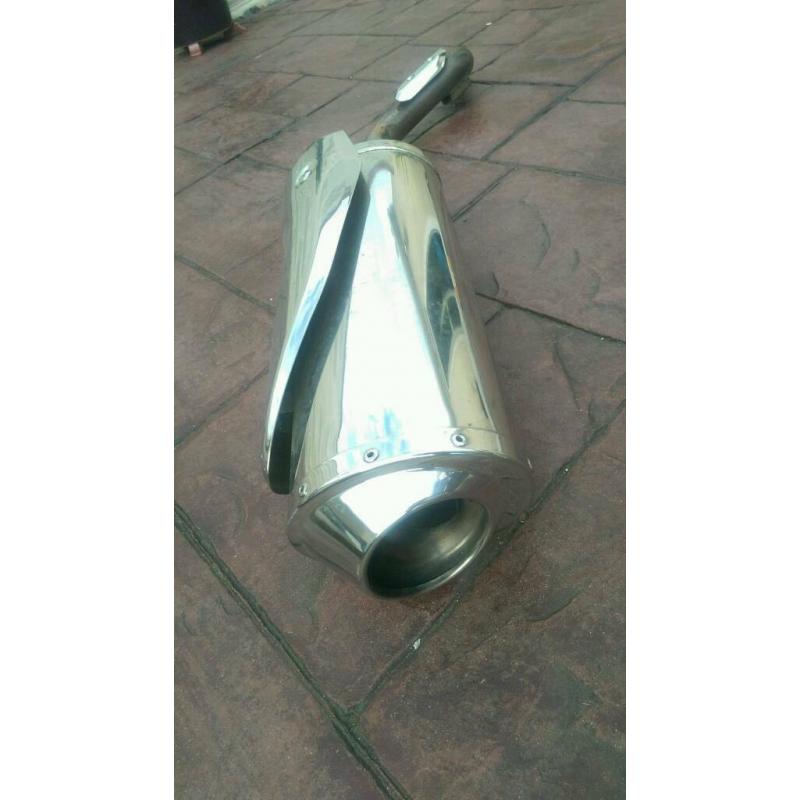 Triumph Tiger 1050 original exhaust silencer off a 2007 model, ex cond