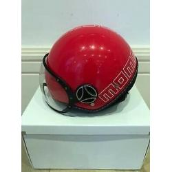 MOMO DESIGN FGTR CLASSIC HELMET( SIZE SMALL)