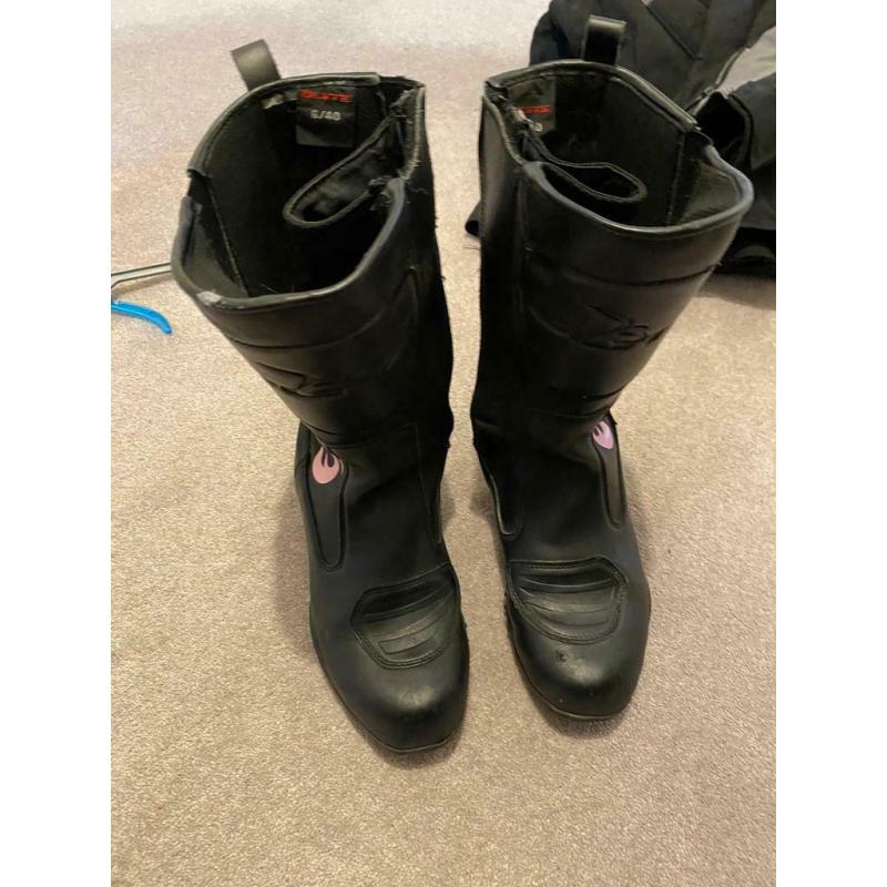 Motorcycle Boots -ladies size 6 Blitz