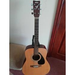 Gibson acustic guitar