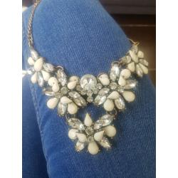 Statement necklace