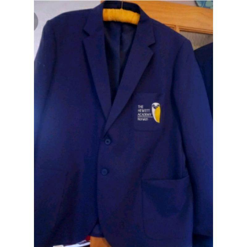 Hewett blazer size 32