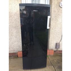 BLACK FROST FREE BEKO UPRIGHT FREEZER IN GOOD WORKING CONDITION.