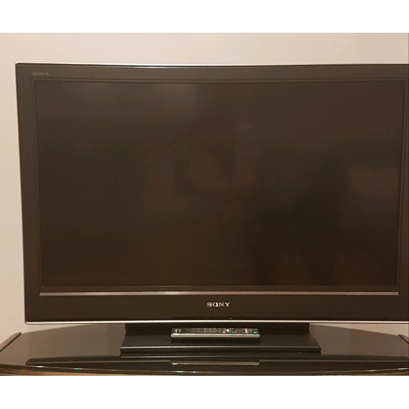 Sony Bravia 40" Digital TV, Remote Control & TV Stand