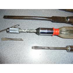 4 vintage screwdrivers