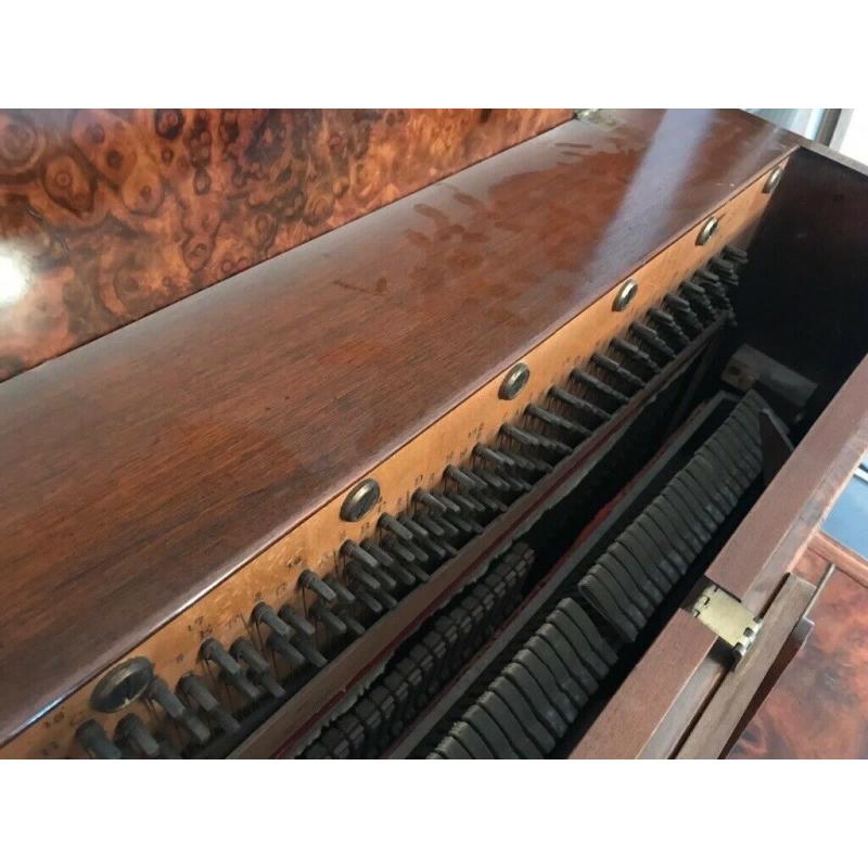 Free upright piano (keys removed)