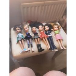 For sale bratz dolls in clothes and more outfits too barbie pink jeep