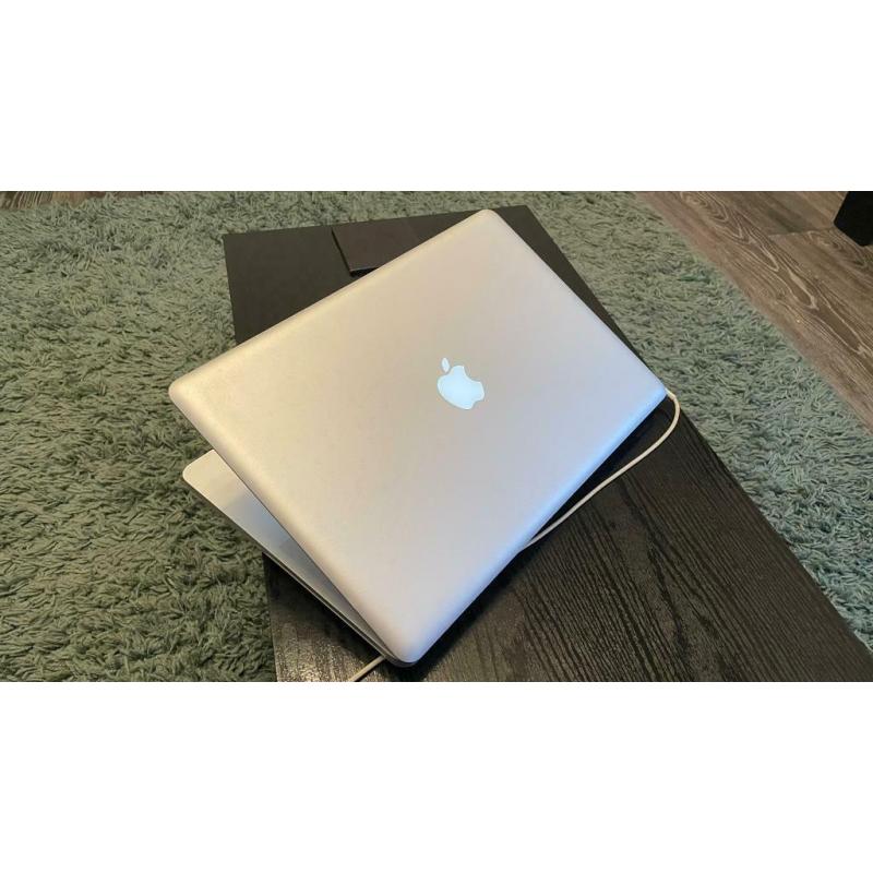 MacBook Pro 15 inch screen (Mid 2010)