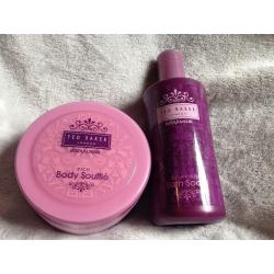 TED BAKER OF LONDON 300 ML BATH SOAK AND 250 ML BODY SOUFFLE.