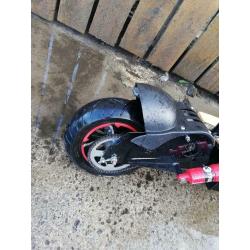 ECOXTREM Electric Scooter with Detachable Saddle, Light and LED Brake Light