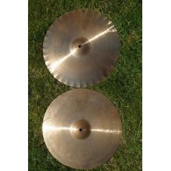 Paiste 2002 15 inch Sound Edge Hi Hat cymbals - '77- Black logo - Vintage - 1151/1229g