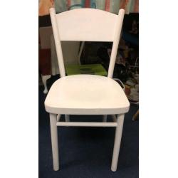 WHITE WOOD CHAIR