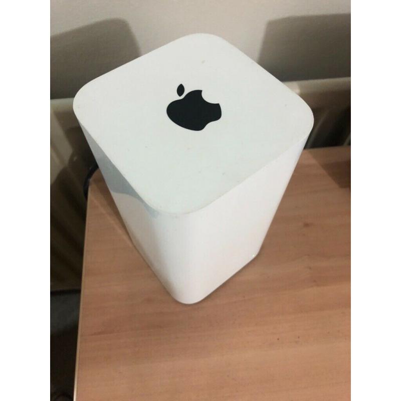 Apple Airport Time Capsule 3tb for comprehensive back ups and wi fi