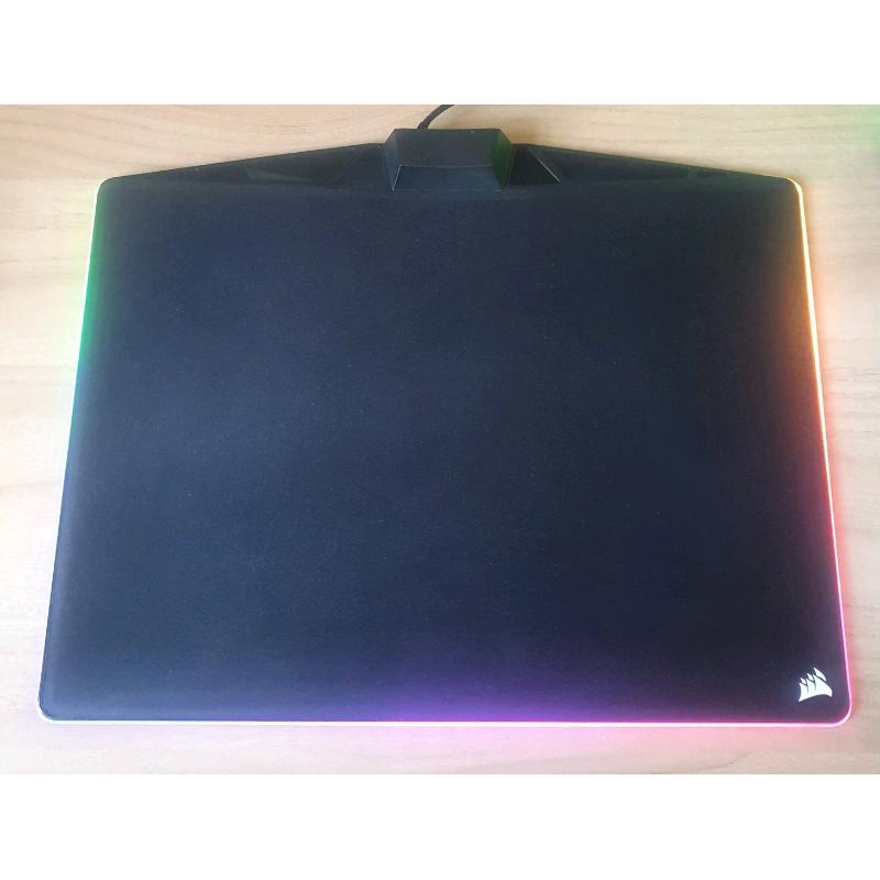 Corsair RGB Polaris Cloth Surface Mousepad