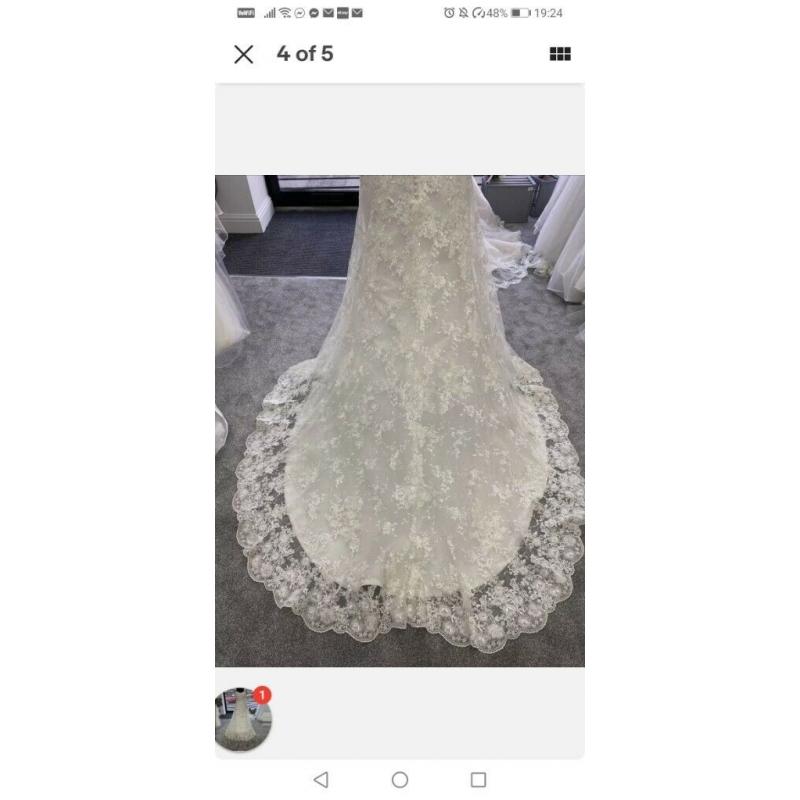 Wedding dress