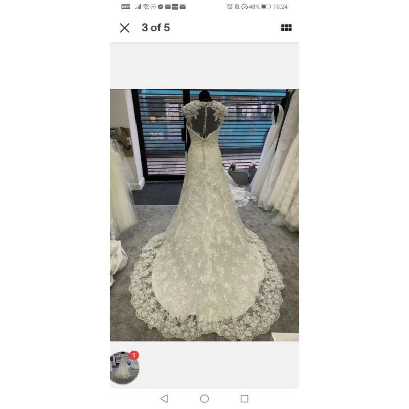 Wedding dress