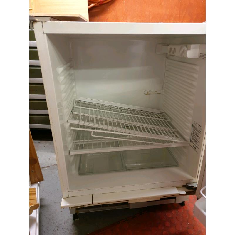 zanussi fridge