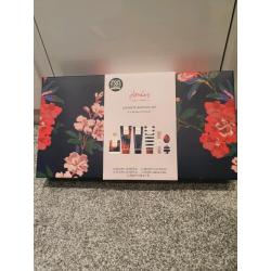 Joules Bath & Body Xmas Gift Set