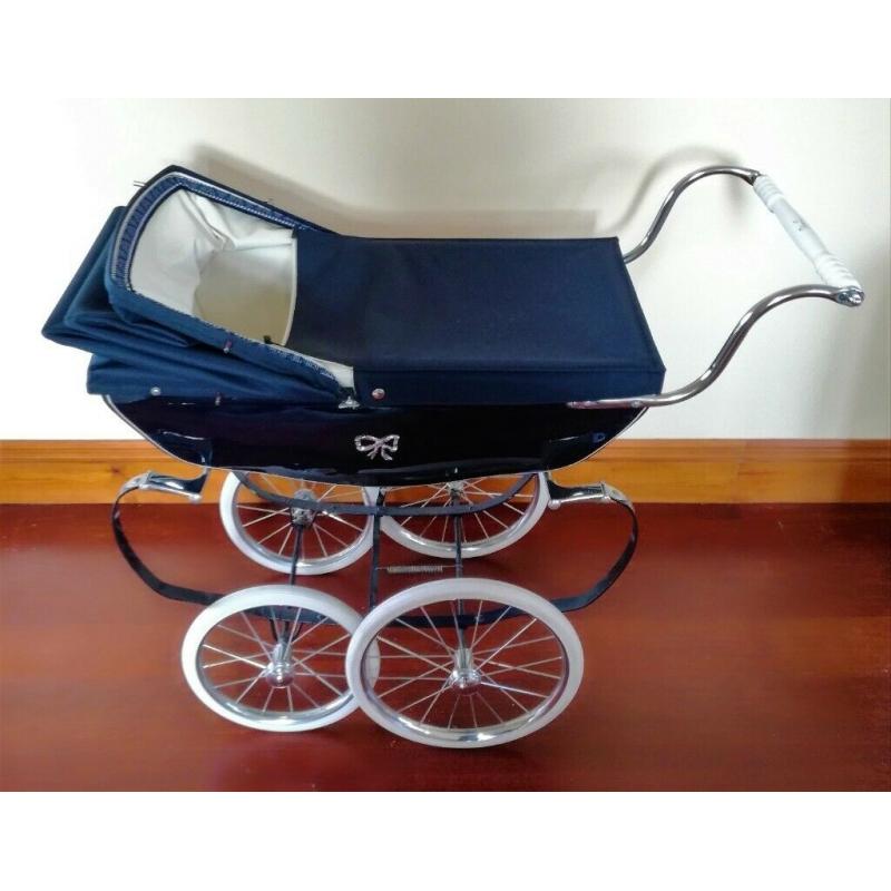 VINTAGE 1971 SILVER CROSS DOLLS PRAM Original True Authentic Navy Chrome Mechanism Balmoral Shape