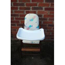 HIGH CHAIR FOR A BABY