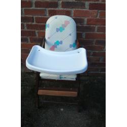 HIGH CHAIR FOR A BABY