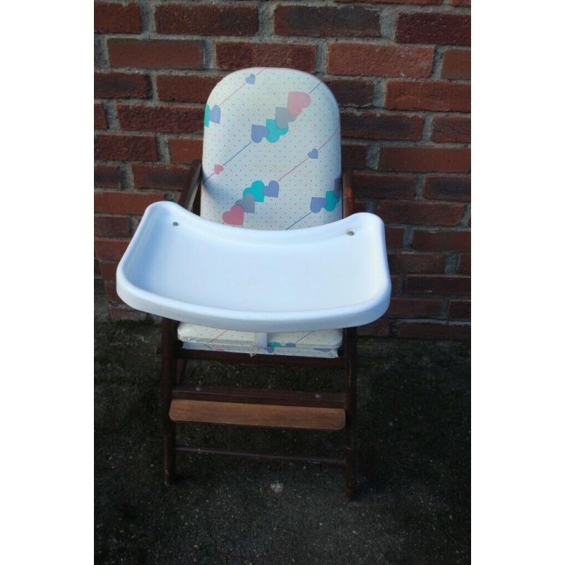 HIGH CHAIR FOR A BABY