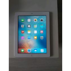 IPAD 3rd generation 32gb WiFi tablet with charger