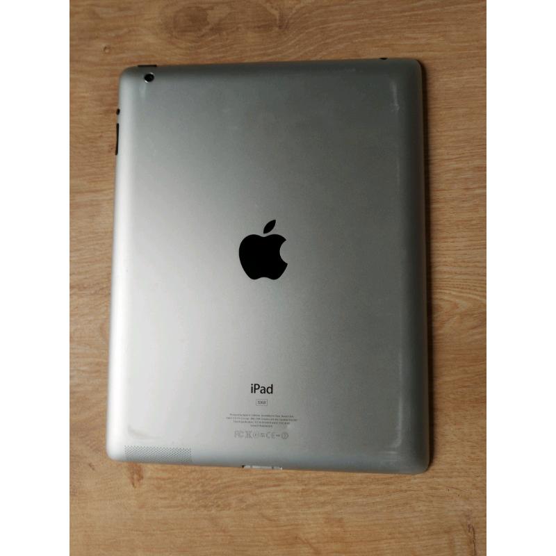 IPAD 3rd generation 32gb WiFi tablet with charger