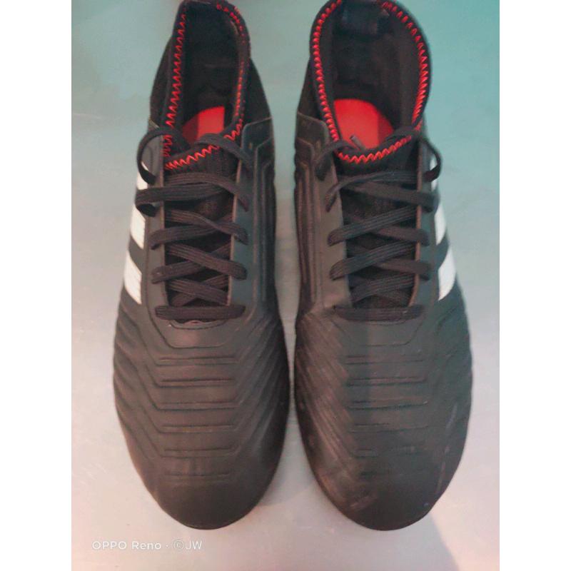 Adidas Predator Astro football boots size 5.