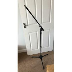 Microphone stand