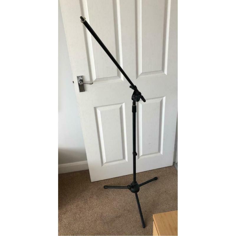 Microphone stand