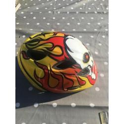 Kids cycling helmet - met kids - Must go this weekend!