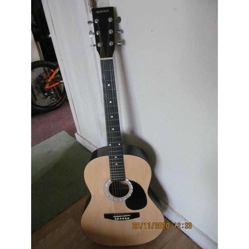 ACOUSTIC GUITAR