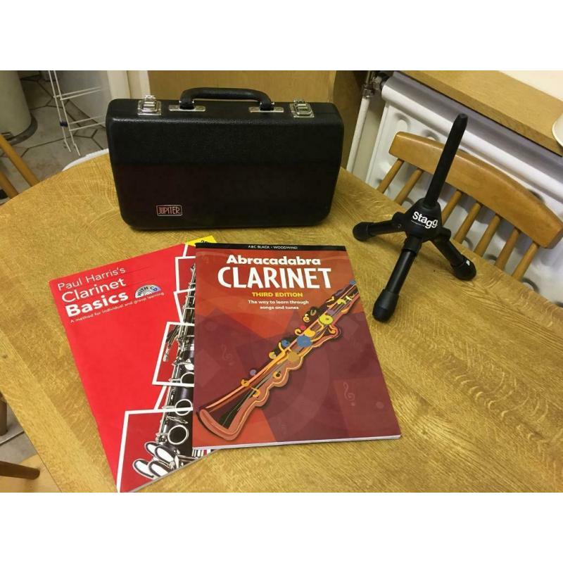 Jupiter clarinet with Stagg stand