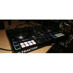 Traktor S2 MK3 Dj Controller, Boxed