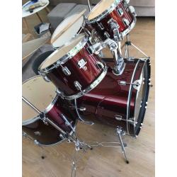 CB 5 piece drum kit including hardware