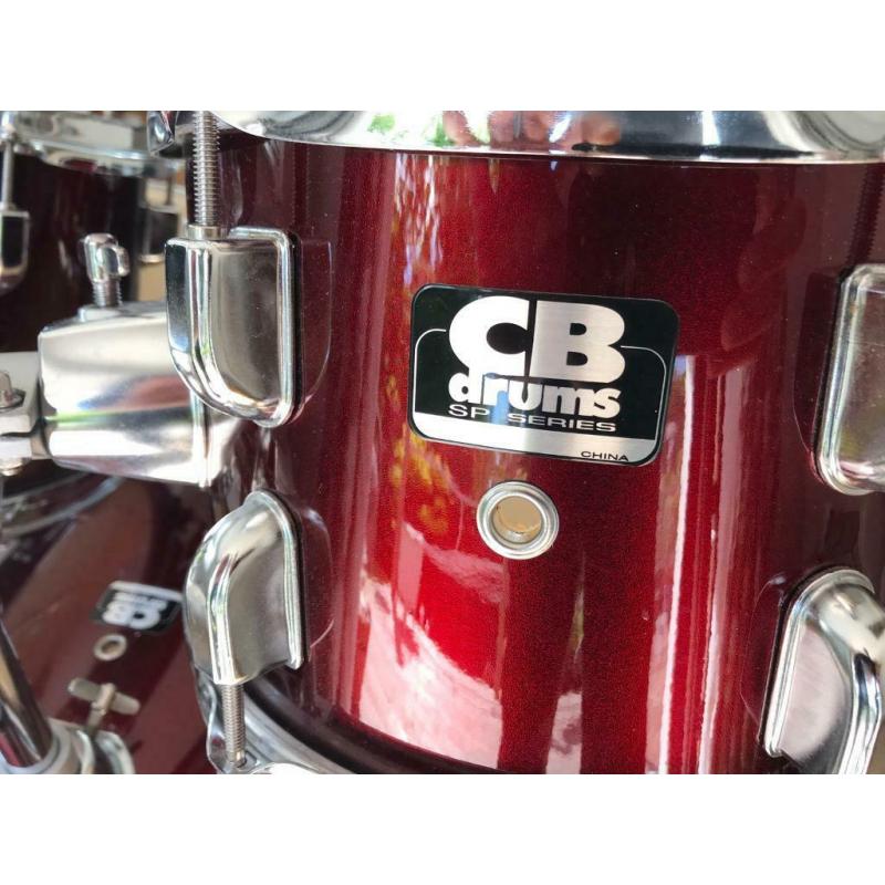 CB 5 piece drum kit including hardware