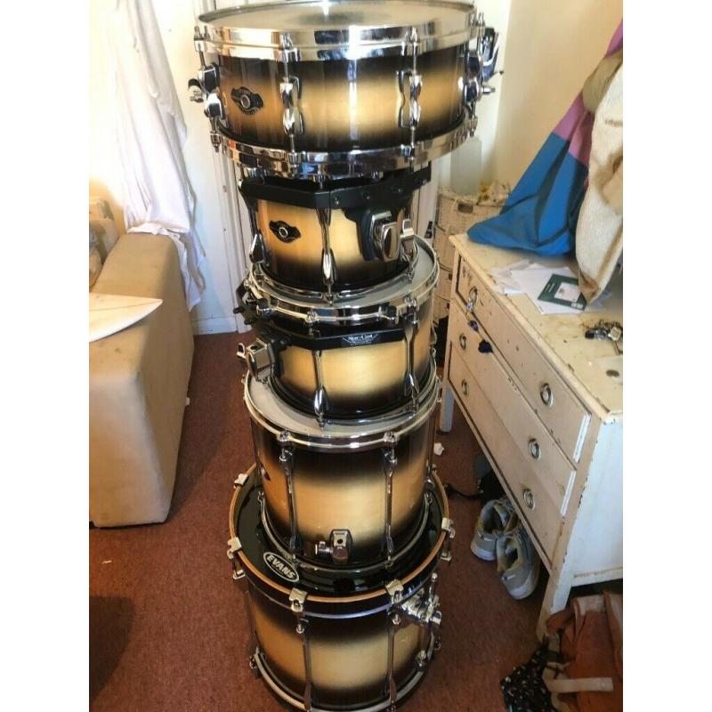 Tama Superstar Custom 18" Shell Pack - Desert Fade Lacquer + Cases