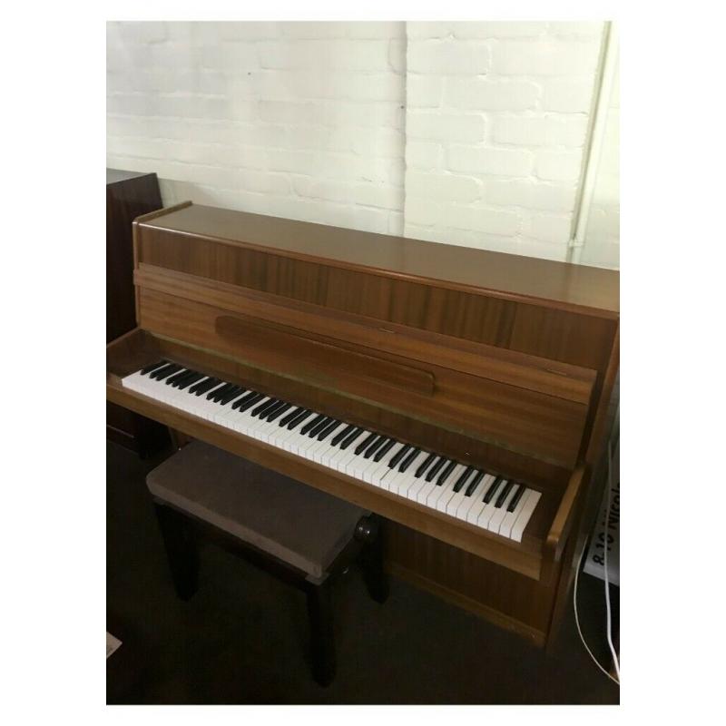 Niendorf Upright Piano (Reconditioned)